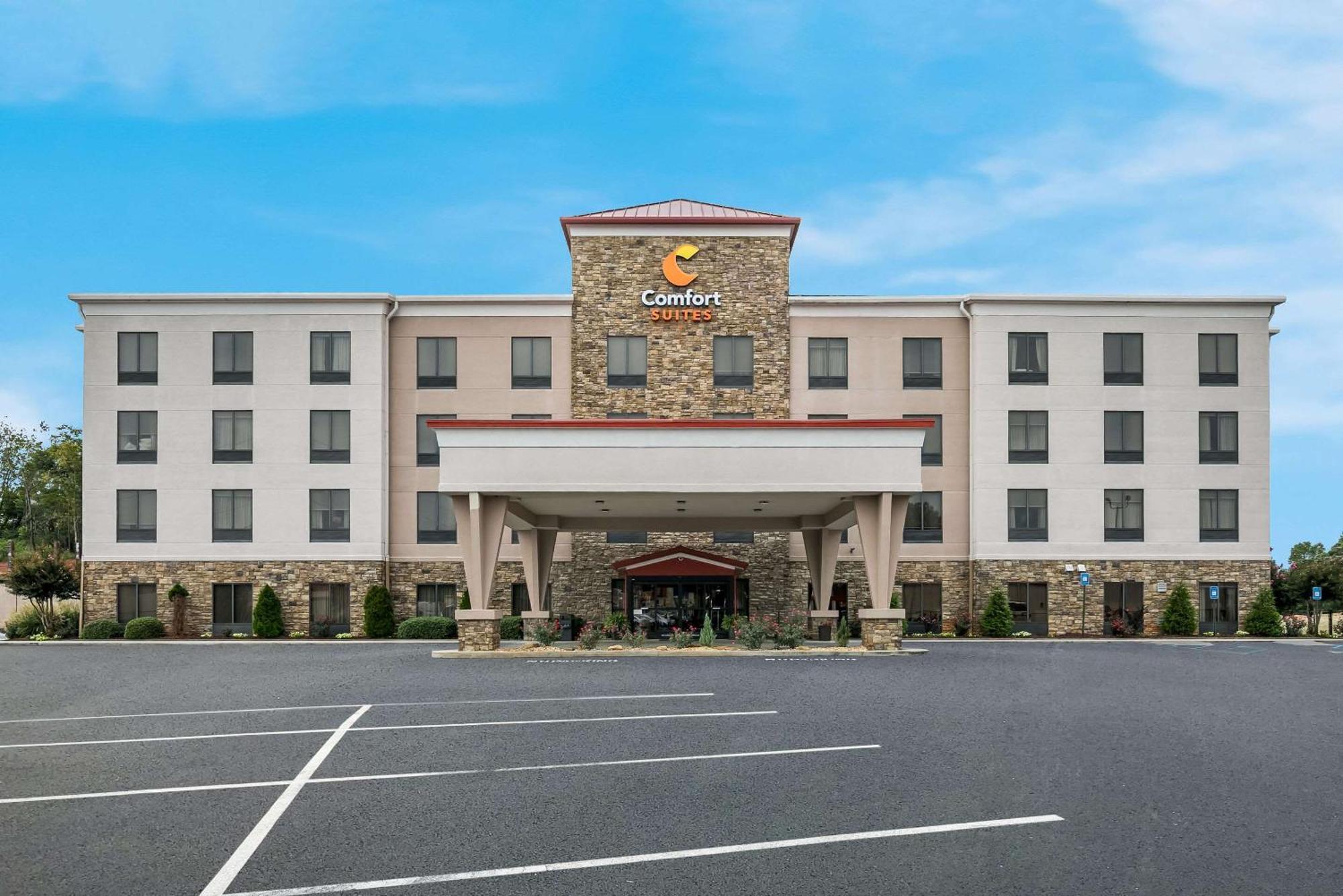 Comfort Suites Commerce Buitenkant foto