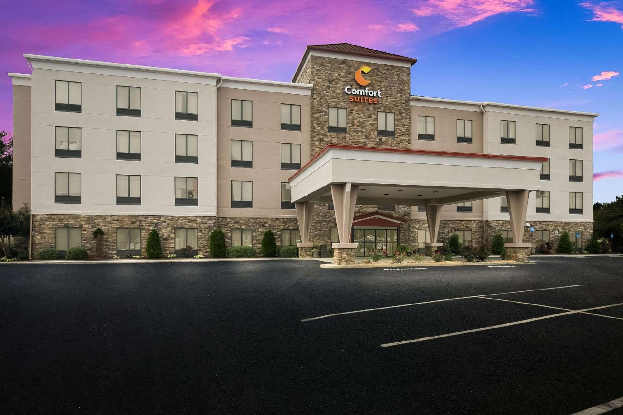 Comfort Suites Commerce Buitenkant foto
